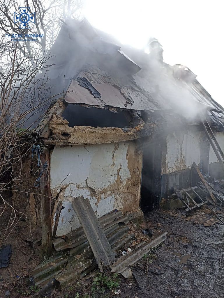 Krasnogradsky district: the bodies of a man and a woman 9 were found in the fire