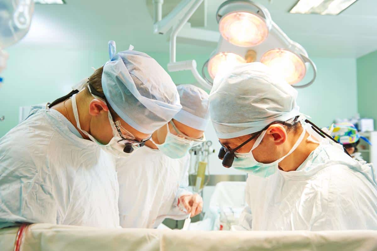 A unique lung transplant operation was performed in Lviv / ua.depositphotos.com